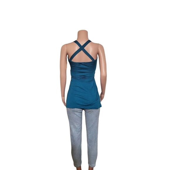 3/$20. Energie women's sleeveless cross back wide strap teal tank top M - Picture 2 of 4
